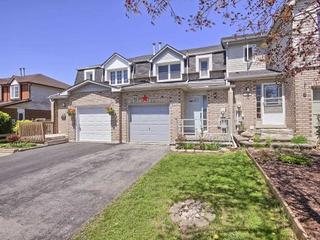 530 Pickering Cres