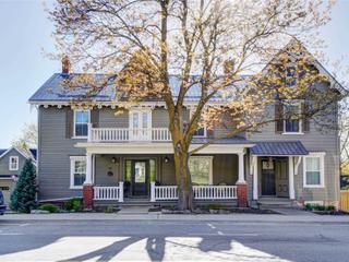 38 Main St S