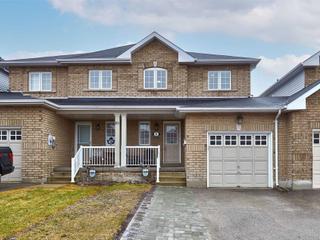 82 Lookout St