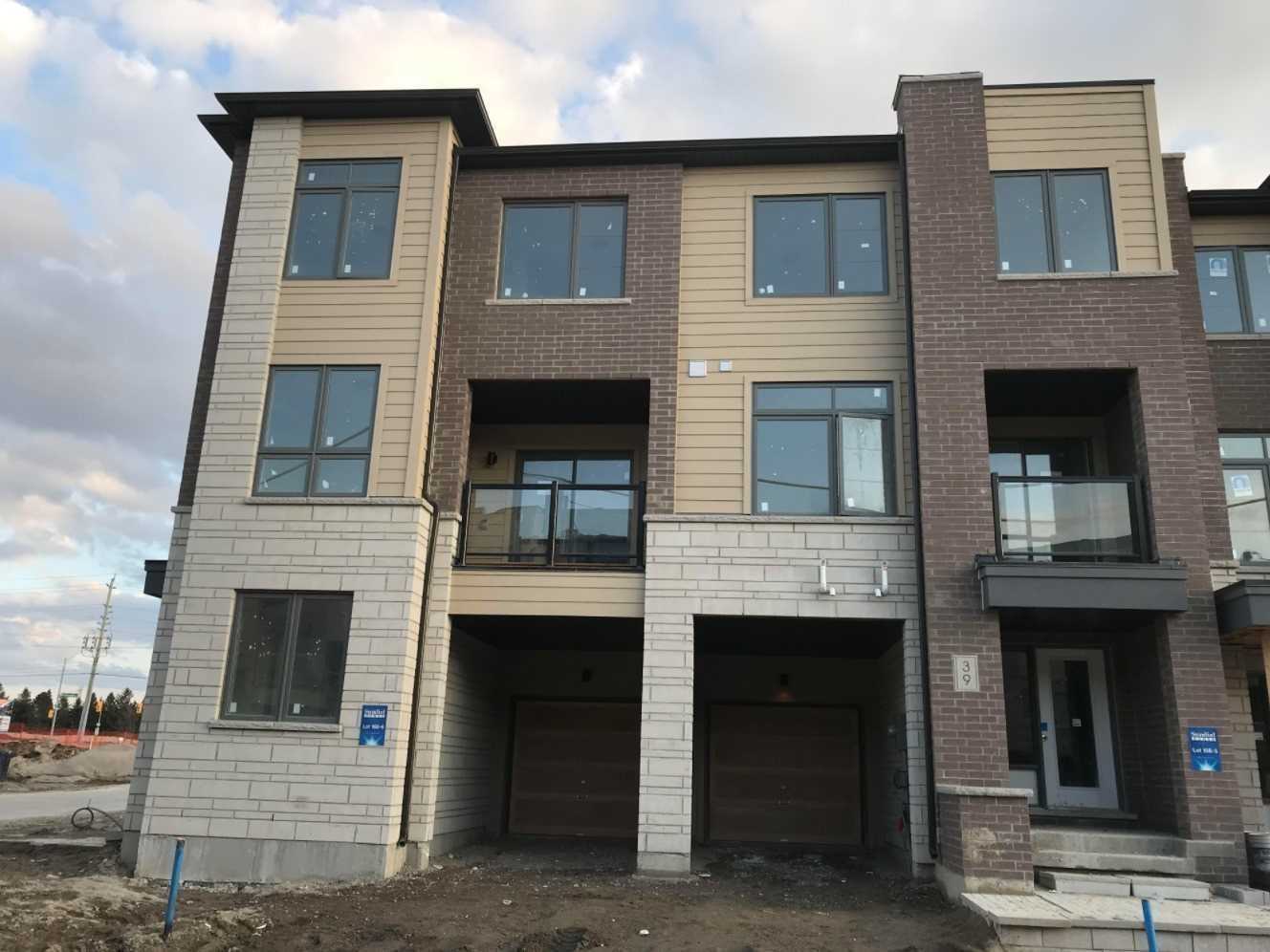 39 Delano Way S, Newmarket Leased, N5245820 Condos.ca