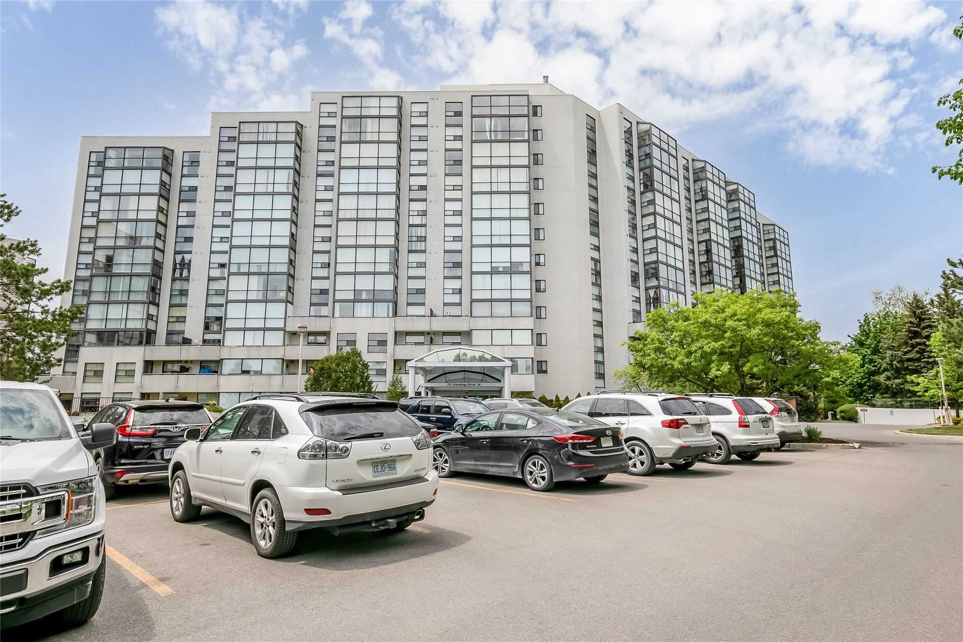 217 20 Harding Blvd W, Richmond Hill Sold, N5248528 Condos.ca