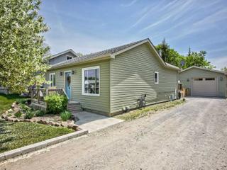 94 Simcoe St