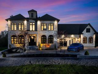 3 Vanvalley Dr