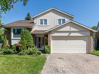 2 Eastman Cres