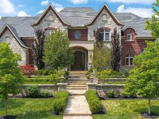 2 Beau Crt