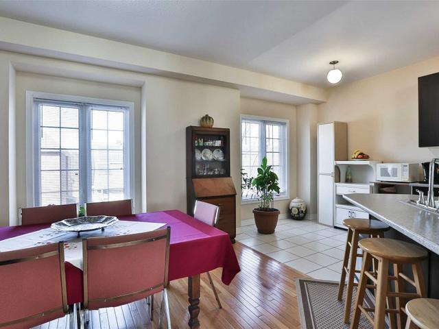 48 - 15 Old Colony Rd