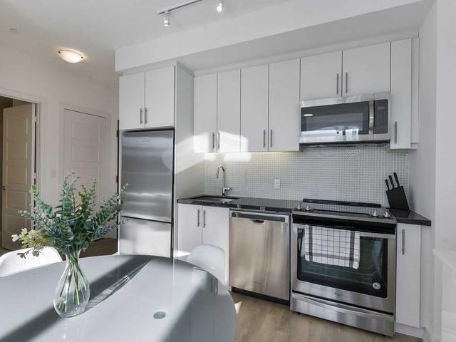 427D - 333 Sea Ray Ave