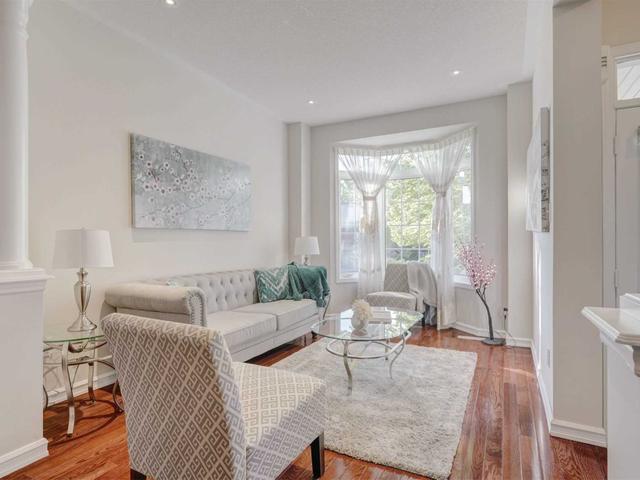 5 Outlook Terrace Dr