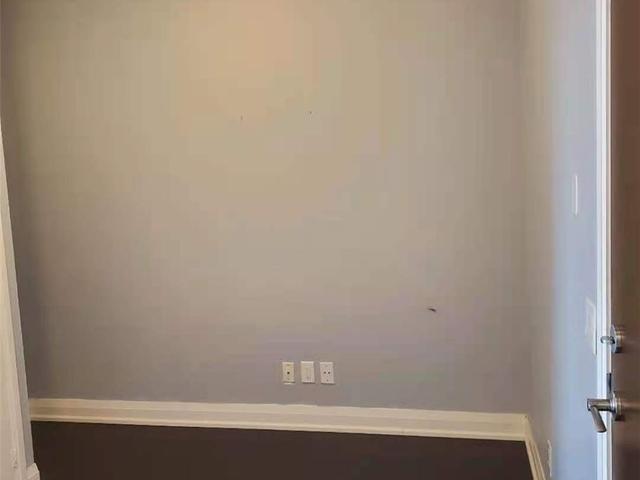 916 - 9582 Markham Rd