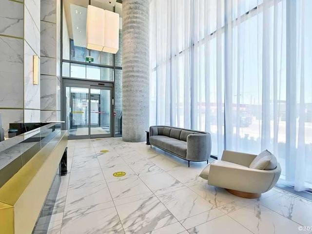 2507 - 950 Portage Pkwy