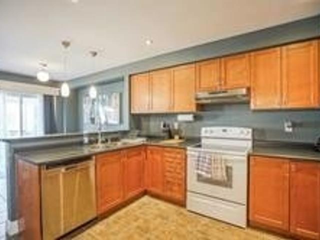 906 Isaac Phillips Way