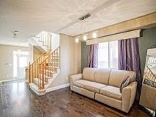 906 Isaac Phillips Way