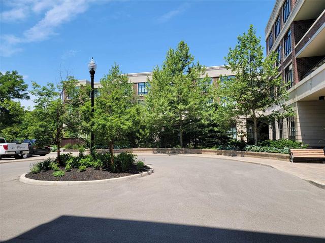 404 - 2396 Major Mackenzie Dr