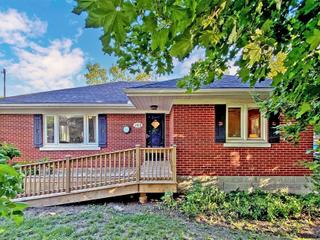 163 River St