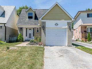 737 Pam Cres