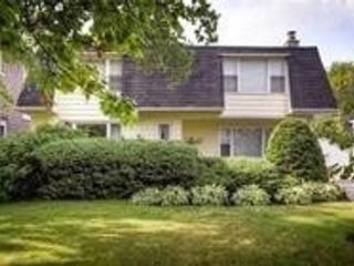 112 Hillview Rd