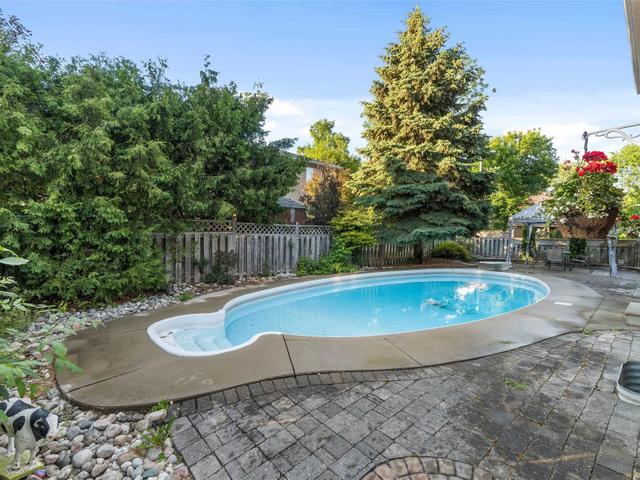 Upper - 2 Harmon Ave