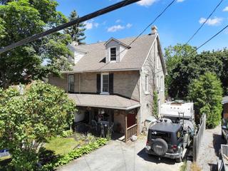 482 Simcoe St