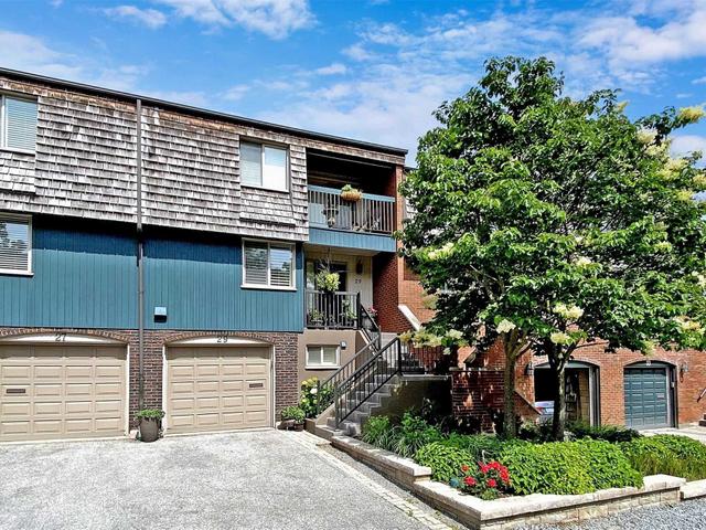 29 Cricklewood Cres