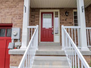 6 Admiral Cres