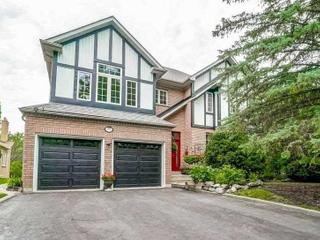 975 Creebridge Cres