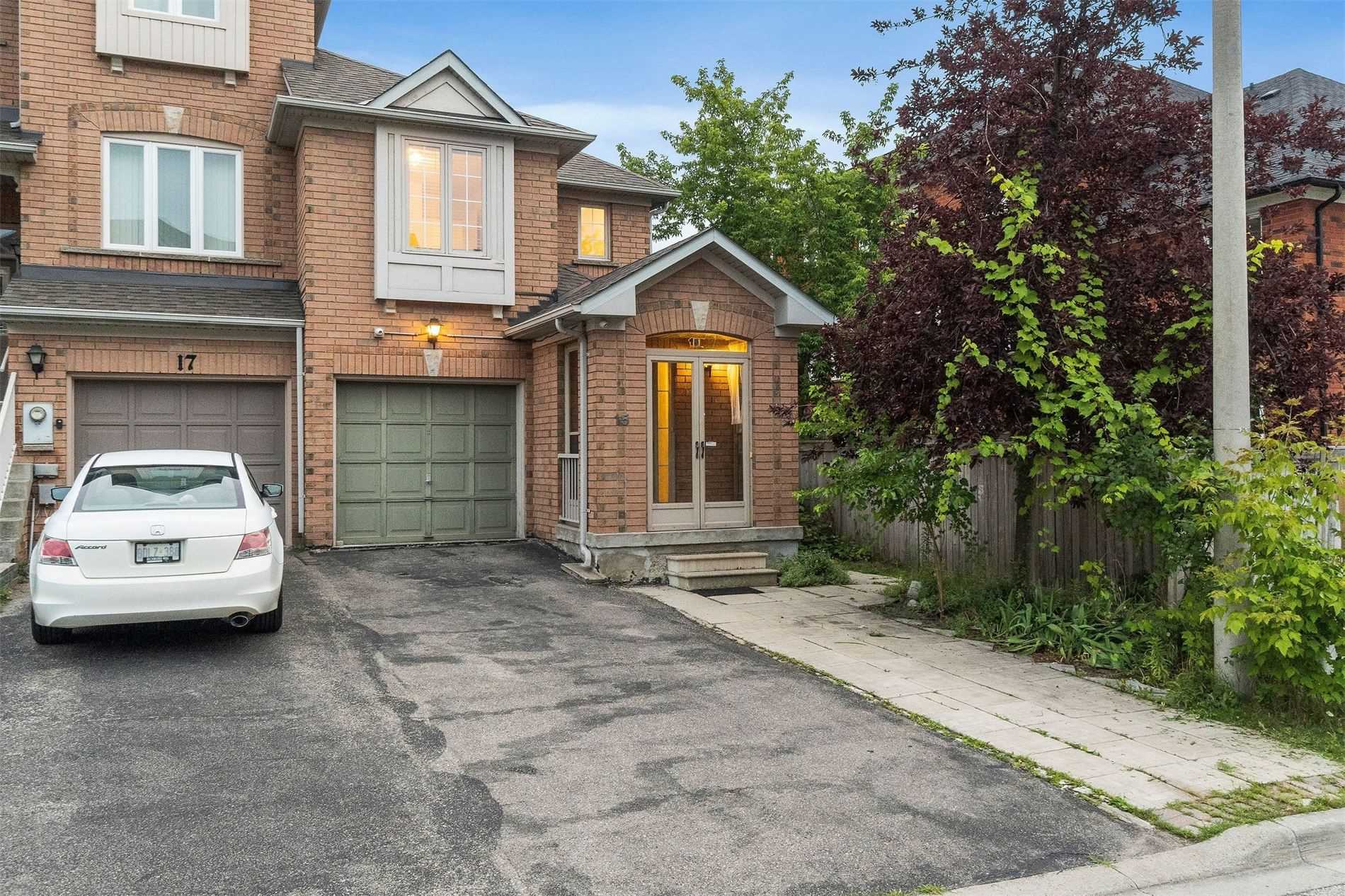 15 Merrill Ave, Richmond Hill Sold, N5311739 Condos.ca