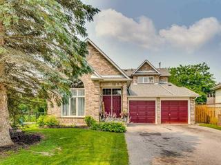 87 Royal Amber Cres