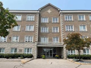 305 - 112 Simcoe St
