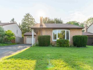 52 Nisbet Dr