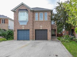 453 Heddle Cres