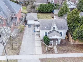 61 Metcalfe St