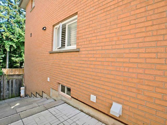 Lower - 28 Loyal Blue Cres