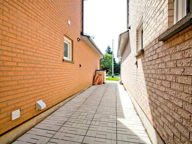 Lower - 28 Loyal Blue Cres