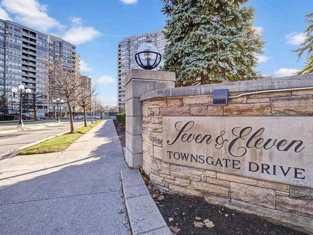 213 - 11 Townsgate Dr