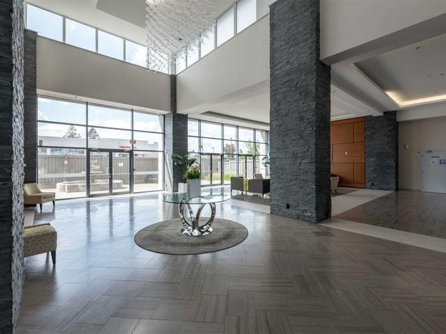 413 - 12 Woodstream Blvd