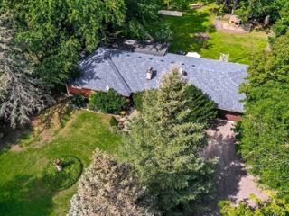 5592 5th Line Rd