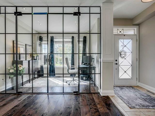 105 Laurelhurst Cres