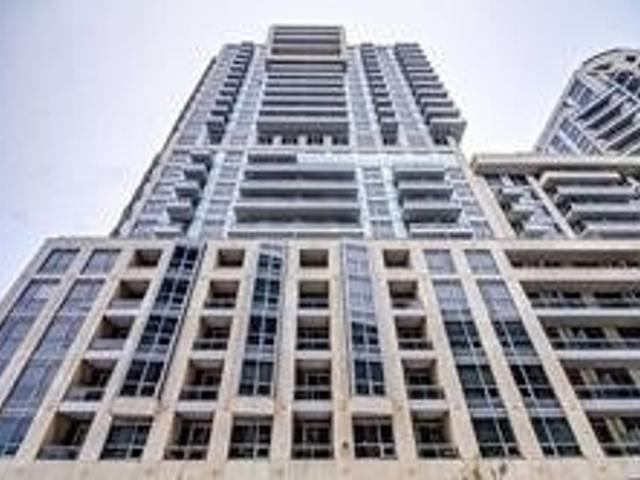802 - 9201 Yonge St
