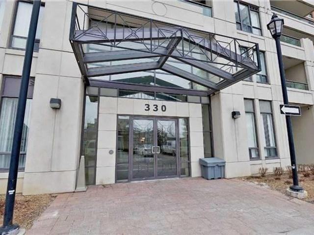 401 - 330 Red Maple Rd