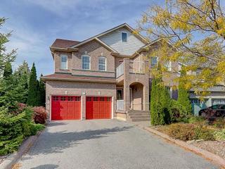 123 Red River Cres