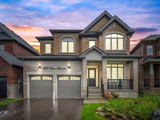 1567 Farrow Cres