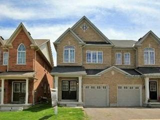 48 Four Seasons Cres