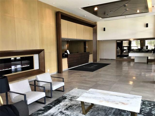 626 - 18 Uptown Dr