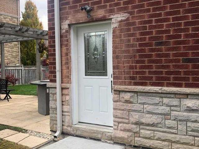 Bsmt - 72 Grandvista Cres