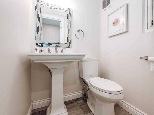 64 Knightsbridge Way