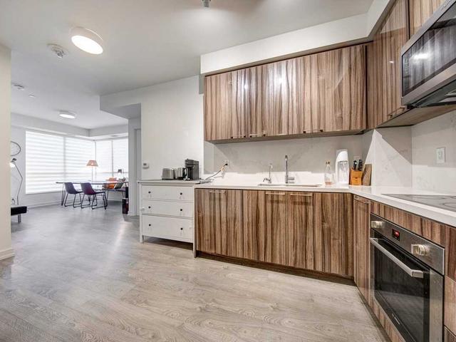 1206 - 1 Grandview Ave