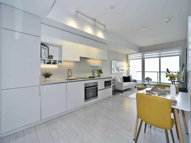 5211 - 5 Buttermill Ave