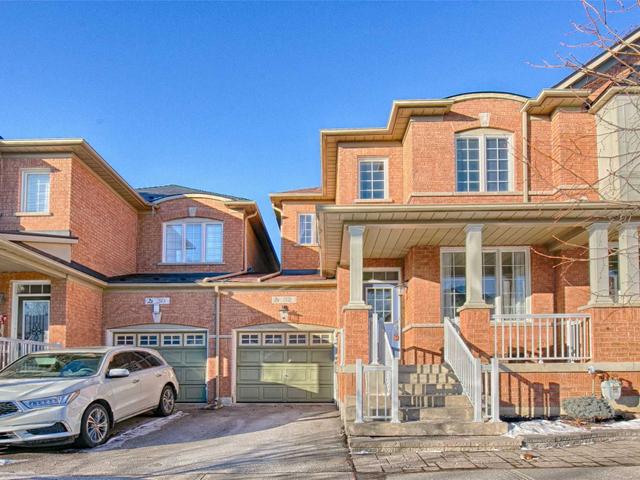 32 Pillar Rock Cres