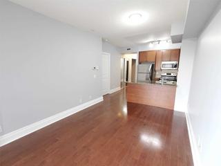 207 - 39 Upper Duke Cres