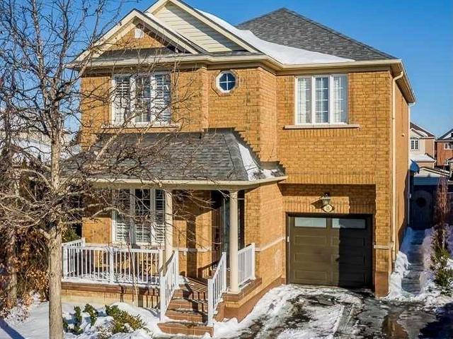 15 Saint Nicholas Cres